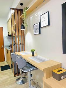 The Starry Night Studio Residence