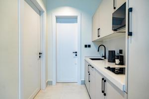 Modern 1BR Apartment in Prime Al Khobar