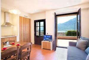 Hills of Domaso -Lake View Total Relaxation - AC - WIFI
