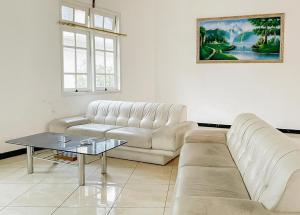 RedDoorz at LeDug Tretes