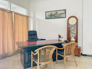 RedDoorz at LeDug Tretes