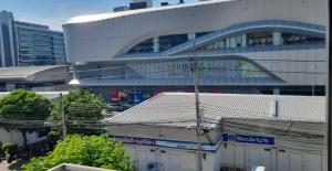 Popular Muang Thong Thani Condo, Building T9, Floor 4, Room 36