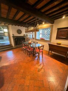 Historic Villa Among Olive Groves In Arezzo