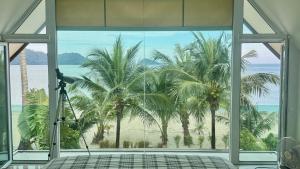 Juga Beach Front Villa 3B Koh Chang