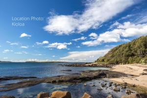 Retro Beach Cottage - classic surf getaway