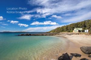 Retro Beach Cottage - classic surf getaway