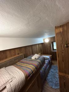 At the foot of Cervino CIR 0832 CIN ITOO7071C2K3FQ9XBG