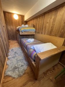 At the foot of Cervino CIR 0832 CIN ITOO7071C2K3FQ9XBG