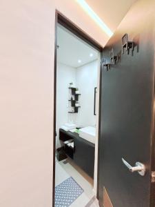 Shore 2 Residences - Takyas Staycation