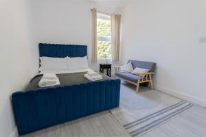 2 Bedroom Flat in the heart of Southend Sleeps 6 - Pass the Keys