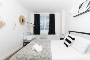 Apartment in Central London next to Aldgate East