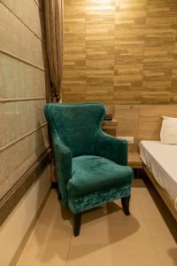 Adarsh Palace Hotel Near Bhopal Railway Station and Nadra Bus Stand Bhopal