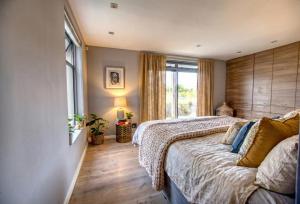 Lake Haven Eco-Estate Retreat