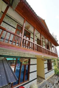 Oreos cafe and stay shangarh