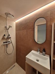 Funky Jungle house - Rustig gelegen rijwoning in hartje Mechelen