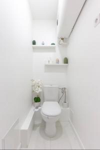 Évasion Urbaine Studio Cozy avec Terrasse et Parking, à 10 Minutes de Paris Gare du Nord