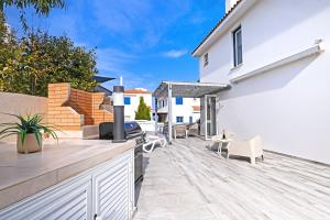 Villa Amy - 100m from Nisia Loumbardi Beach