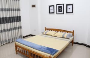Skylar Homestay - Comfortable Room with Balcony in Panwila Kandy