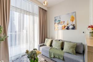 Burj Khalifa&City View 1BR, Near Dubai Water Canal, Vera Tower, Business Bay by Morada Holidays
