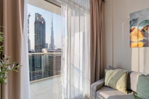 Burj Khalifa&City View 1BR, Near Dubai Water Canal, Vera Tower, Business Bay by Morada Holidays