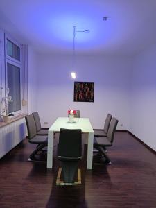 Modern apartment with balcony in a central location