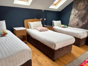 The Folly Group accommodation sleeps 26