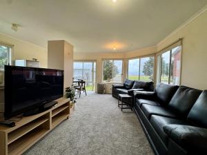 Private Farmhouse & Paddock Available