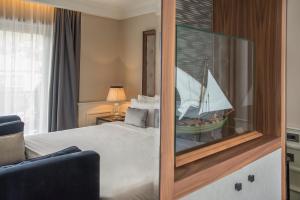 Deluxe Double Room with Sea View room in Boutique Hotel La Roche