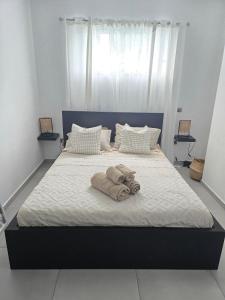 Estrella Condos 8min walk to the beach Studio 201A