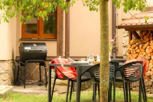 Chalupa s vlastním koupáním a rozlehlou zahradou