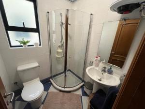 Beach Apartment-Brown room with sharing Terrace