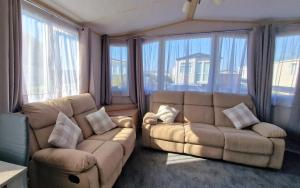 Ocean Breeze Retreat, West Sands Holiday Park