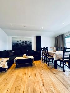 Amazing 2BR Apt, 16-Mins to Blumengärten