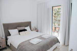 Villa Aphrodite in Paradise Gardens - 3bd with Private Pool by VICHY Holidays