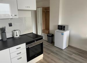 NEW beautiful apartment 15 minutes from the city center