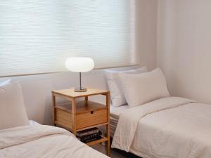 Sunny Stay Gongdeok Station