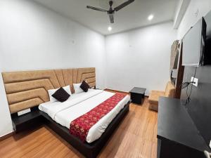 The Chintpurni Hotel