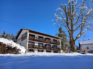 Pension & Apartments Weissbriach