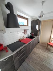 Casa Rosa nel borgo di Linzanico