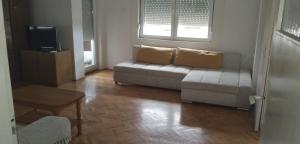 MM Apartment in a great location, 6th floor, 2 balconies