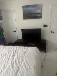 Fort Lauderdale Beach Galleria Art House