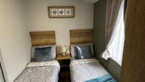 Big Boss Caravan-Camber Sands,Sleep 8, Free Wi-Fi, Netflix, Parking