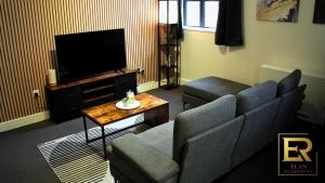 Stylish 2BR - Heart of Manchester - Free Parking