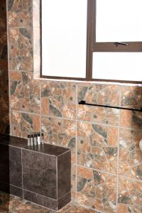 Pecan and Lime Inn The Second Den