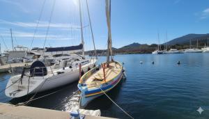 Les Lavandines 2 proche commerces et plages