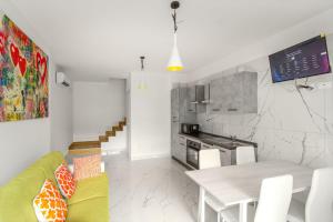 Modern flat with shared pool