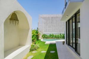 Villa Aurelia Canggu 4 Bedroom & Rooftop Panoramic Sauna