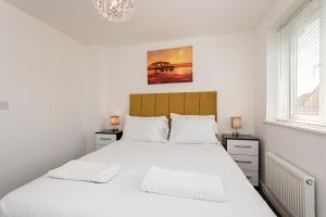 Thinford View 4 bed, 2bath, Parking, Garage