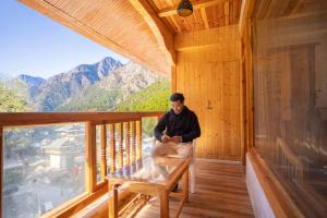 Hide-In Kasol