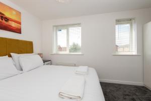 Thinford View 4 bed, 2bath, Parking, Garage